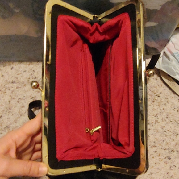 MG collection leather handbag - Picture 2 of 3